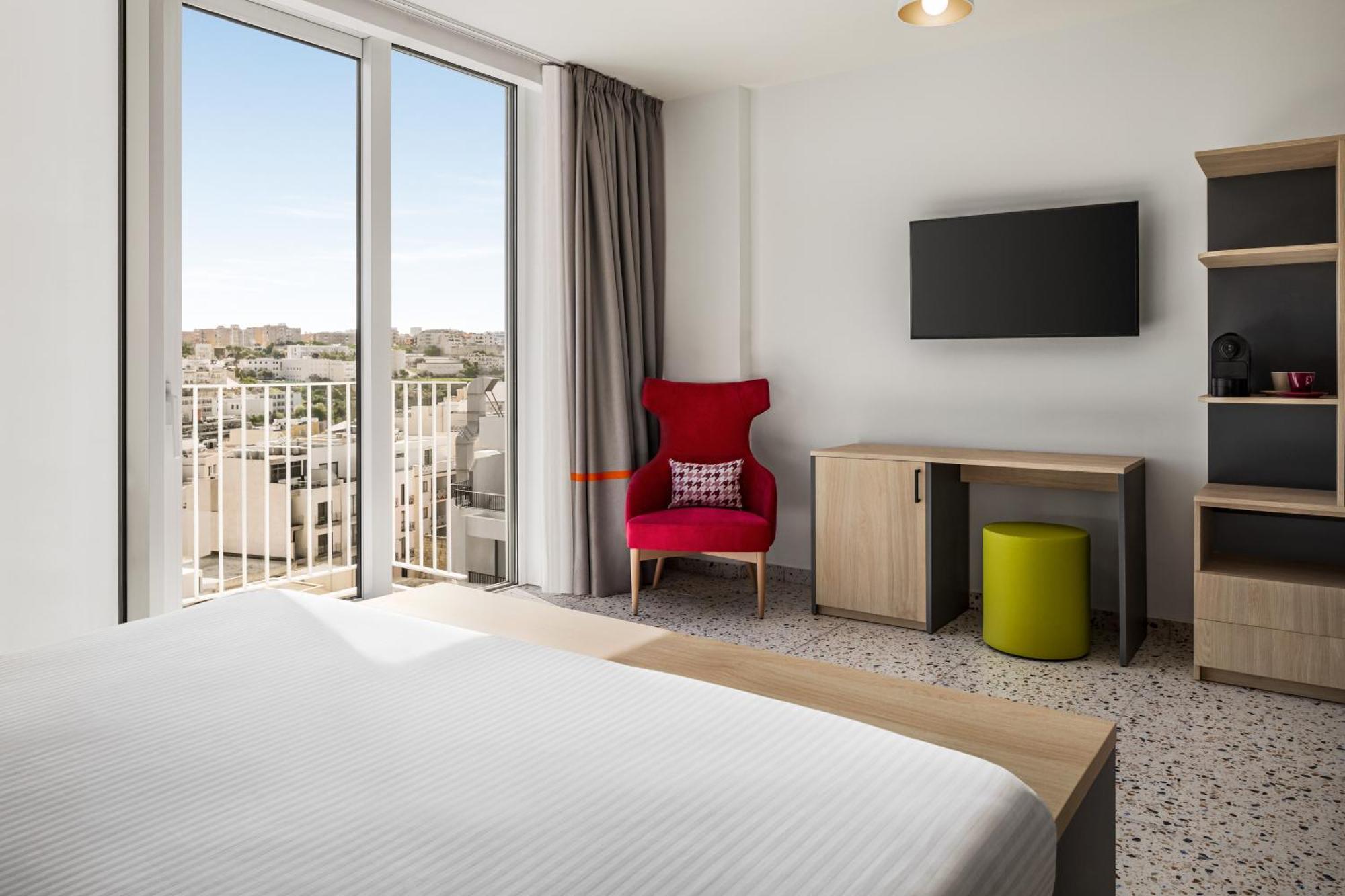 Quadro Hotel, Trademark Collection By Wyndham Saint Julian's エクステリア 写真