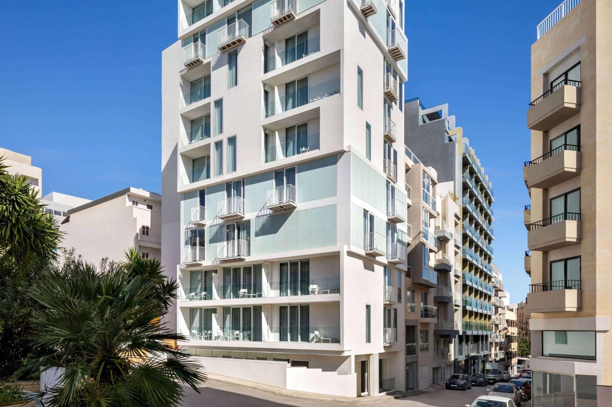 Quadro Hotel, Trademark Collection By Wyndham Saint Julian's エクステリア 写真