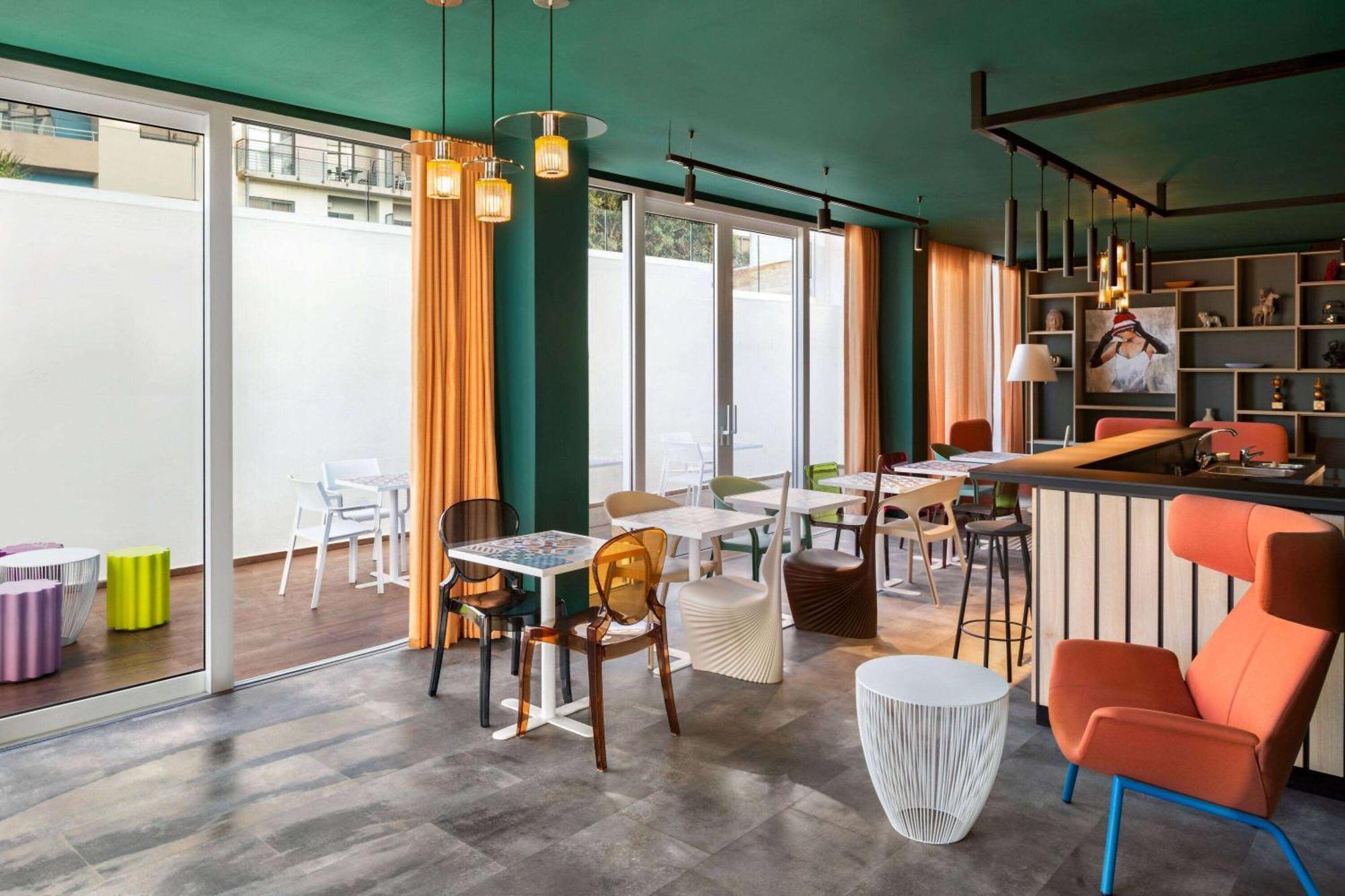 Quadro Hotel, Trademark Collection By Wyndham Saint Julian's エクステリア 写真